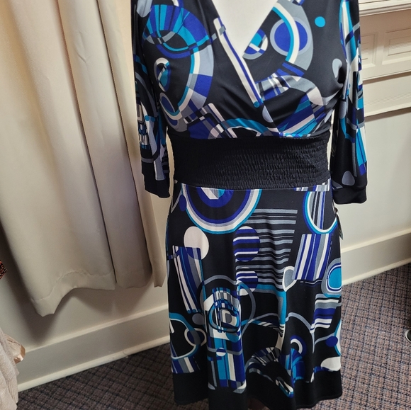 NWT Rabbit Rabbit Rabbit Designs Abstract Design Print Size 14 - Picture 1 of 9